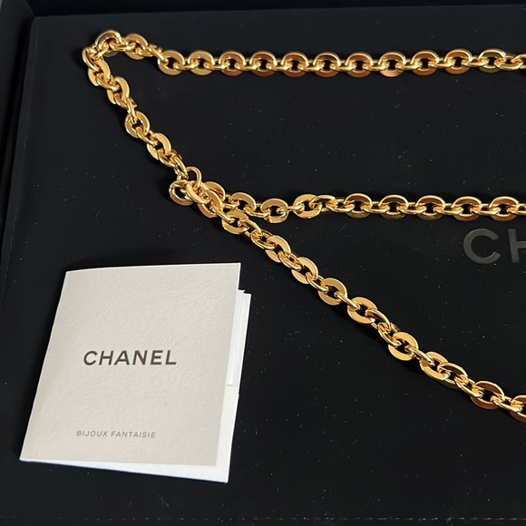 Chanel AUTHENTIC Chain belt - Picture 5 of 17